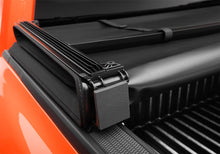 Load image into Gallery viewer, extang-trifecta-signature-2-2024-toyota-tacoma-94832-ov-097.jpg