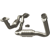MagnaFlow Exhaust Products 49444 Magnaflow OEM Grade Direct-Fit Catalytic Converter