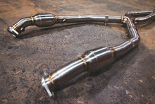 Load image into Gallery viewer, BMW E9X 2cc Pipes.jpg