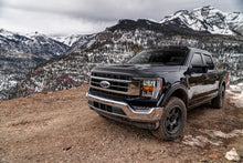 Load image into Gallery viewer, husky-aeroskin-II-textured-blk-2021-ford-F150-lifestyle-2830196-01.jpg