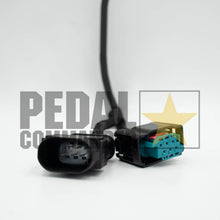 Load image into Gallery viewer, pc10-plug.jpg