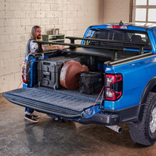 Load image into Gallery viewer, realtruck-retraxpro-xr-tonneau-cover-pr-03.jpg