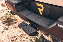 Load image into Gallery viewer, sema-2023-realtruck-tundra-202311040902.jpg
